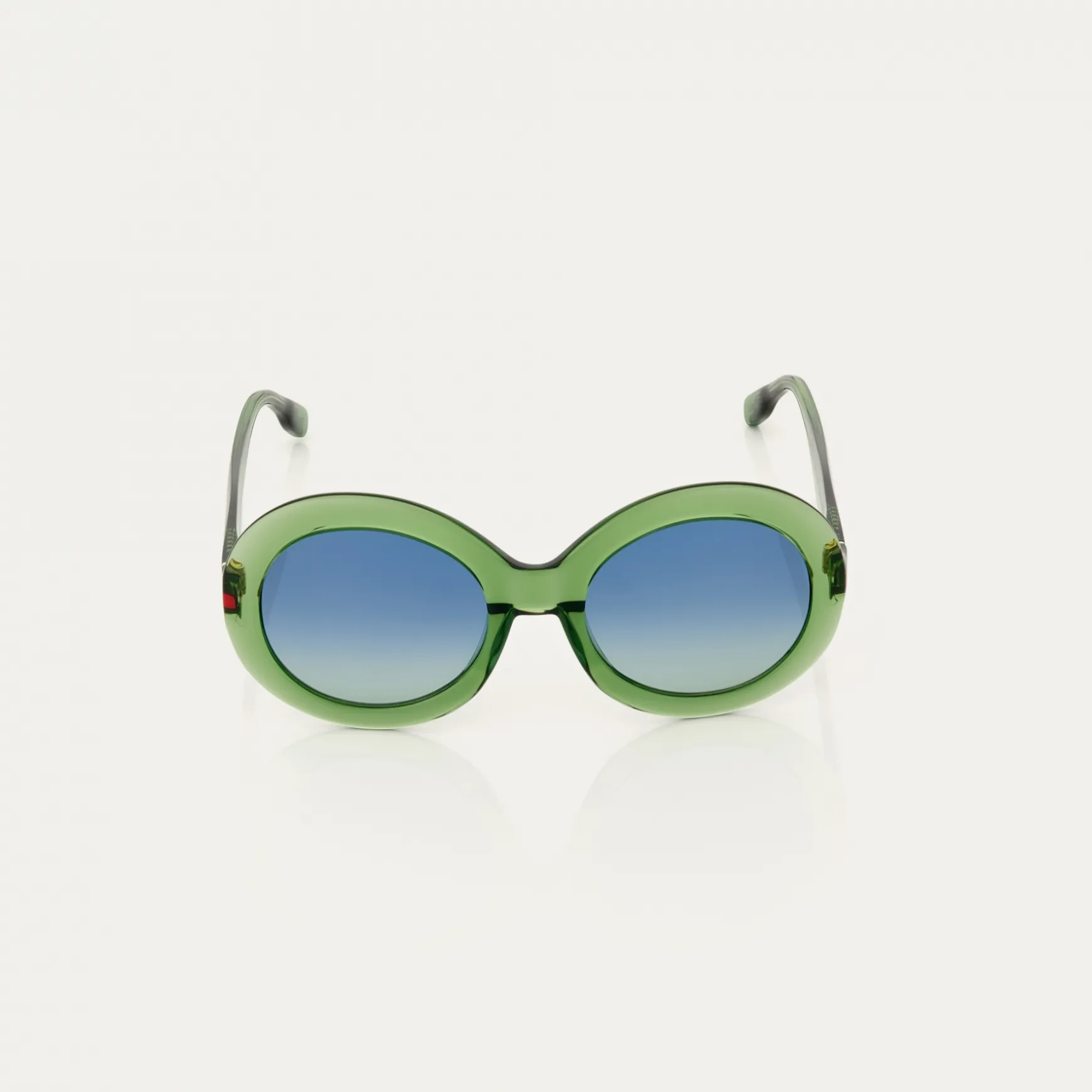 Store Claris Virot Lunettes de Soleil Matcha Jane